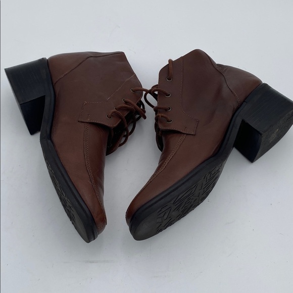 Vintage Candid Statements Brown Leather Ankle Boots women 7M casual office Y2K - Picture 6 of 10